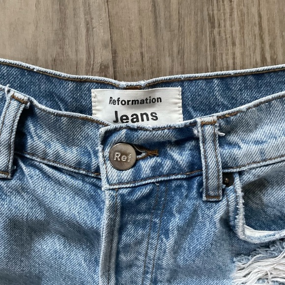 Reformation Dixie High Rise Cut Off Denim Shorts Distressed Jean 24 - Picture 2 of 4